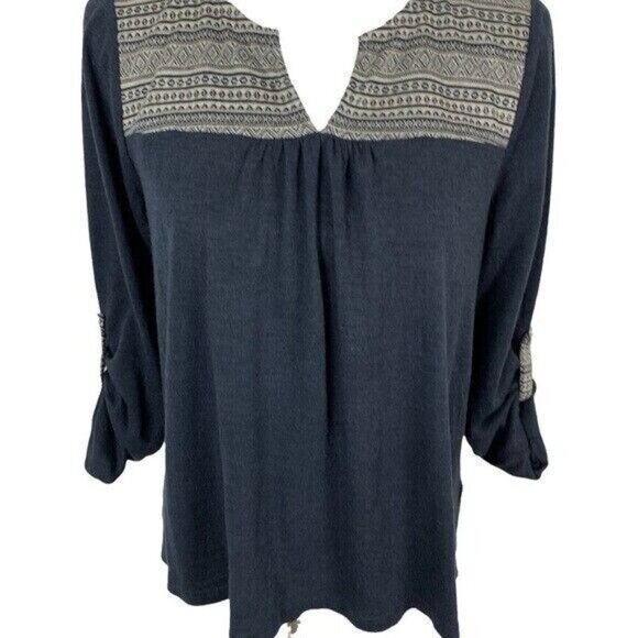 Altar’d State Navy Blue Boho Embroidered Top M Relaxed Fit 3/4 Sleeve Casual - Picture 3 of 7